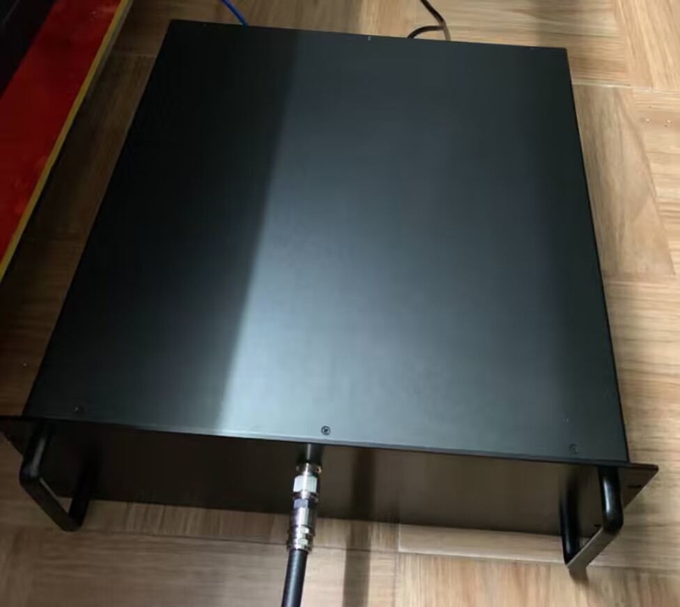 4G伪基站设备发短信到智能手机