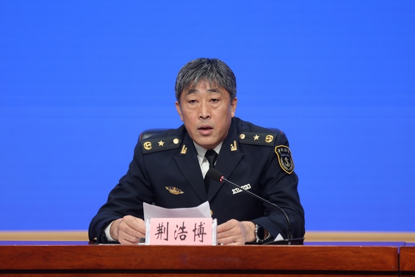 黑龙江海事局副局长荆浩博。石启立摄